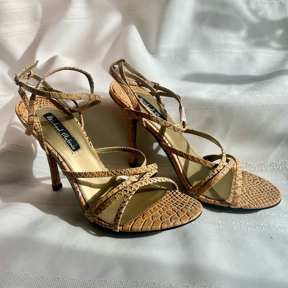 SALE 1/2 OFF‎ Michael Antonio Reptile Ankle Strap Heels Sandals Sz 7 NIB - Picture 2 of 15
